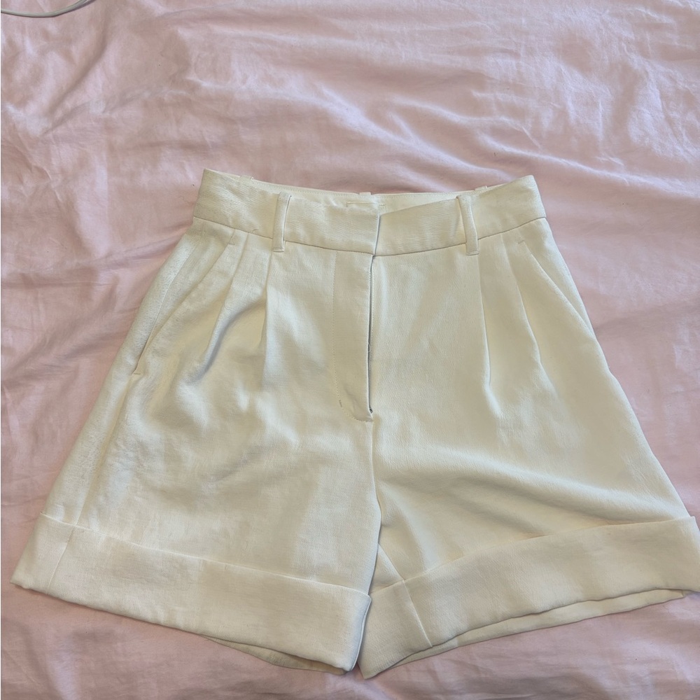 Women's Cream Shorts